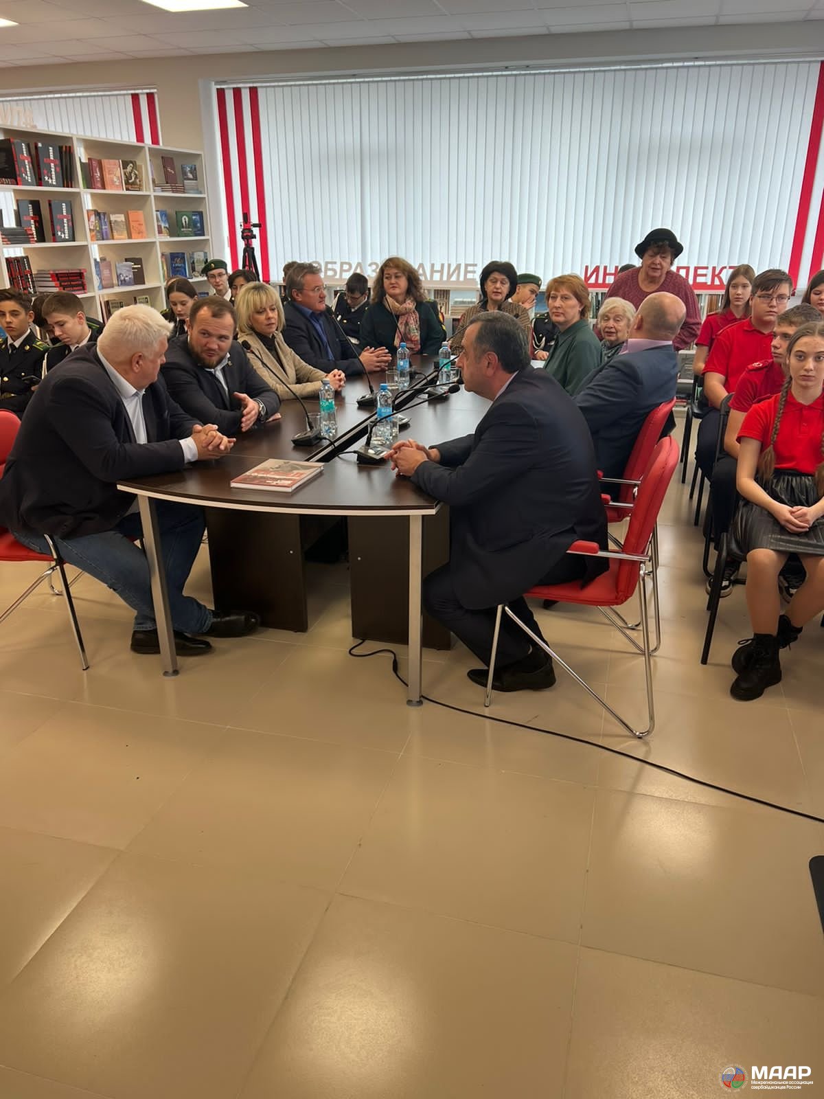 В Курске состоялась презентация книги «Вклад Азербайджана в победу над фашизмом» В Курске состоялась презентация книги «Вклад Азербайджана в победу над фашизмом»