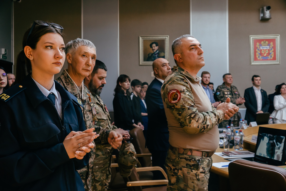 Проект «Многонациональная Россия — страна Героев»! Часть 1. Герои из Оренбуржья Проект «Многонациональная Россия — страна Героев»! Часть 1. Герои из Оренбуржья