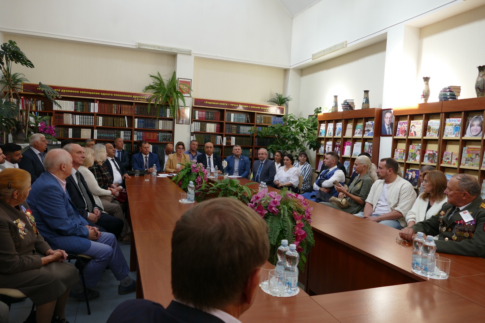 В Калуге завершился III этап реализации проекта «Многонациональная Россия — страна Героев» В Калуге завершился III этап реализации проекта «Многонациональная Россия — страна Героев»